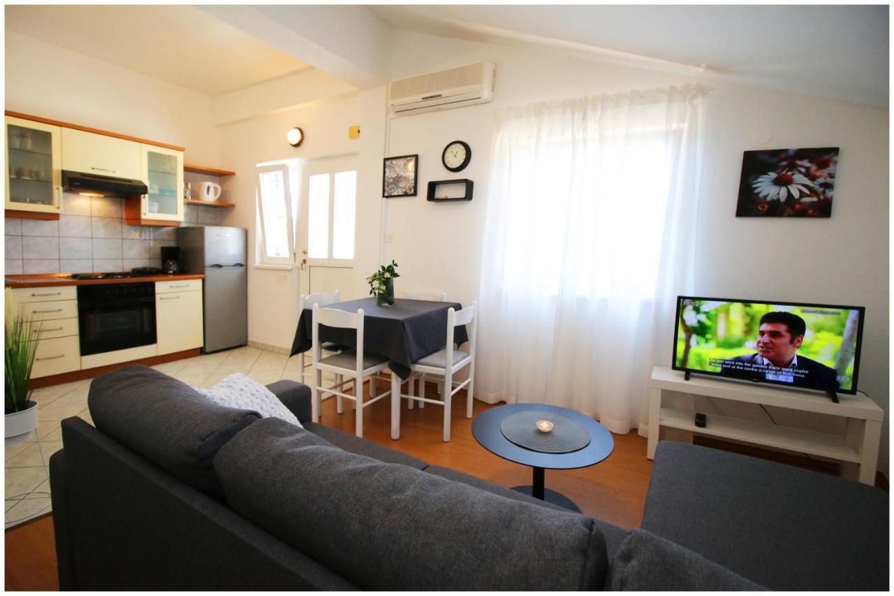 פרימוסטן Studio Apartman Elena מראה חיצוני תמונה
