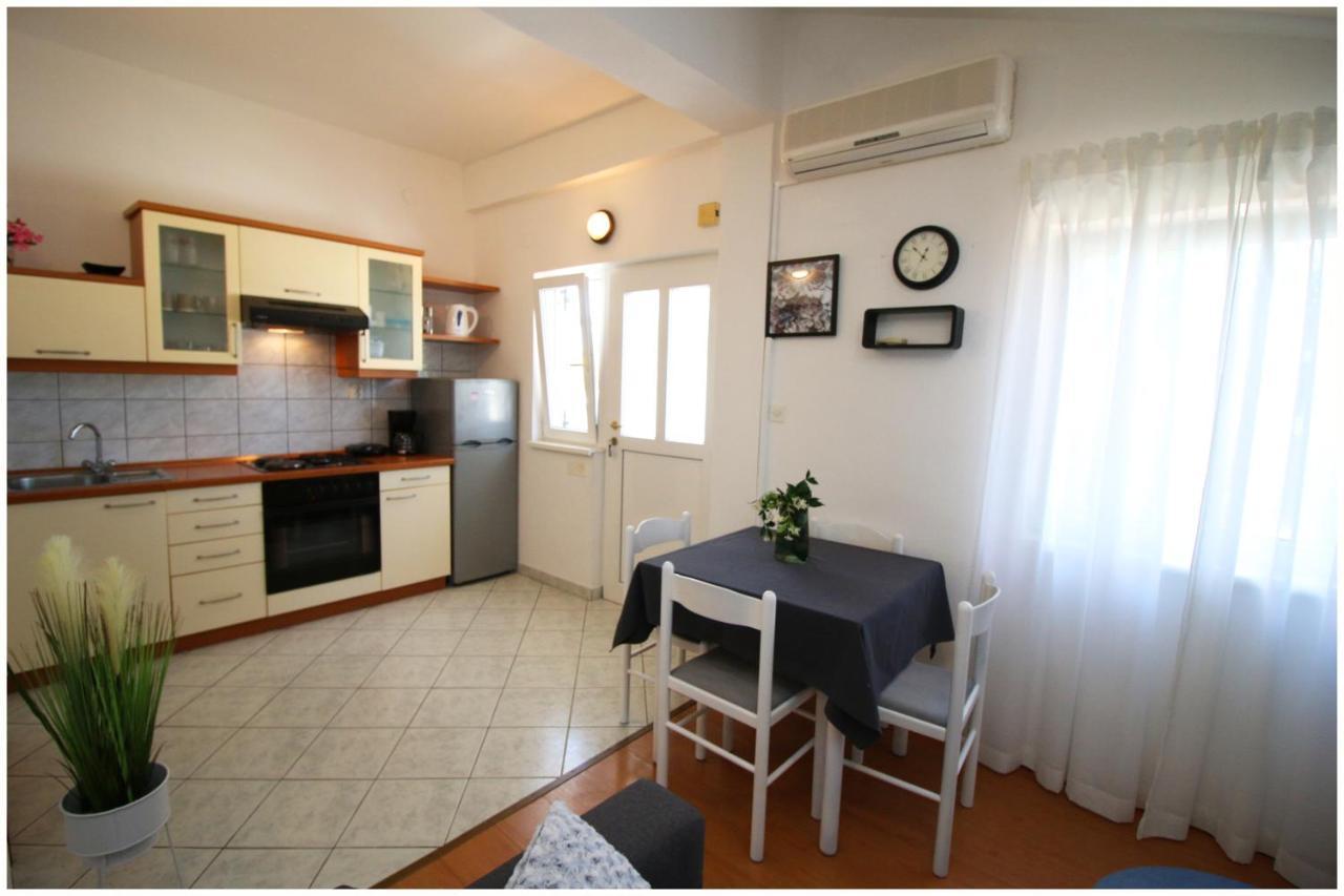 פרימוסטן Studio Apartman Elena מראה חיצוני תמונה